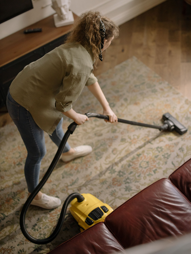 Professional carpet cleaning in progress